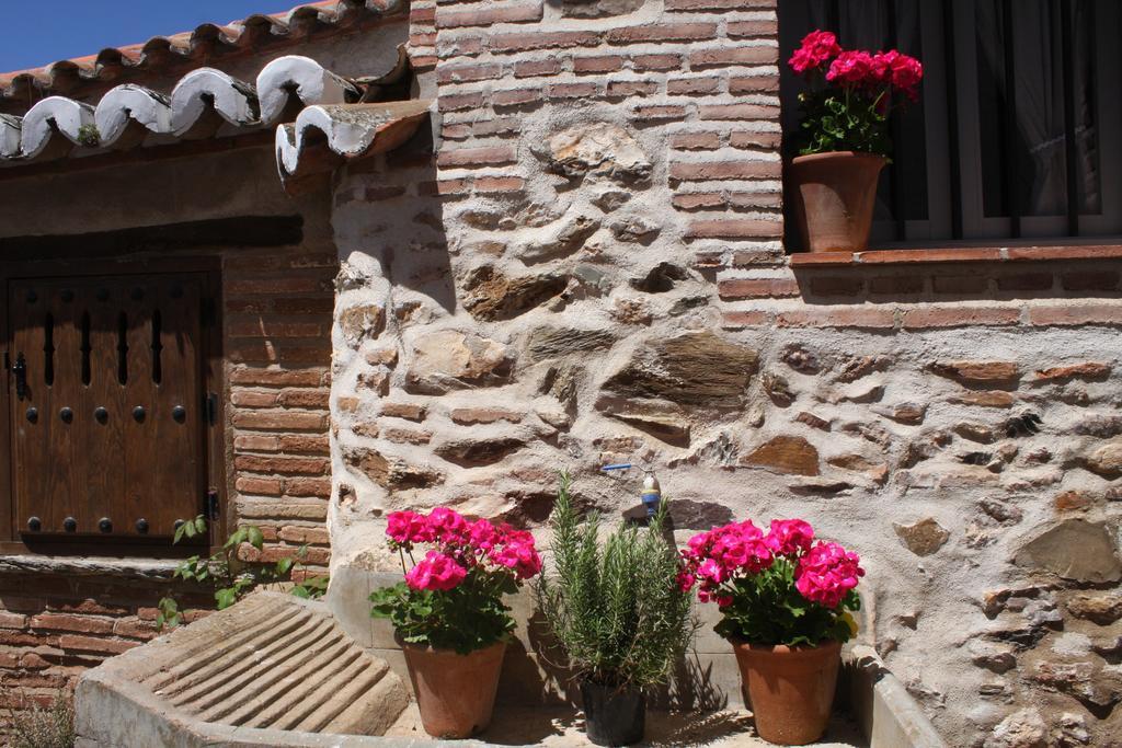 Casa De La Panaderia Pensionat Los Navalucillos Exteriör bild